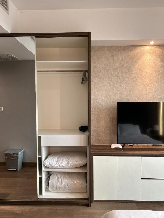 U Residence 2 Studio Apartment Pool View Tangerang Exterior photo